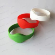 13.56MHZ Waterproof Silicone RFID Wristband Factory